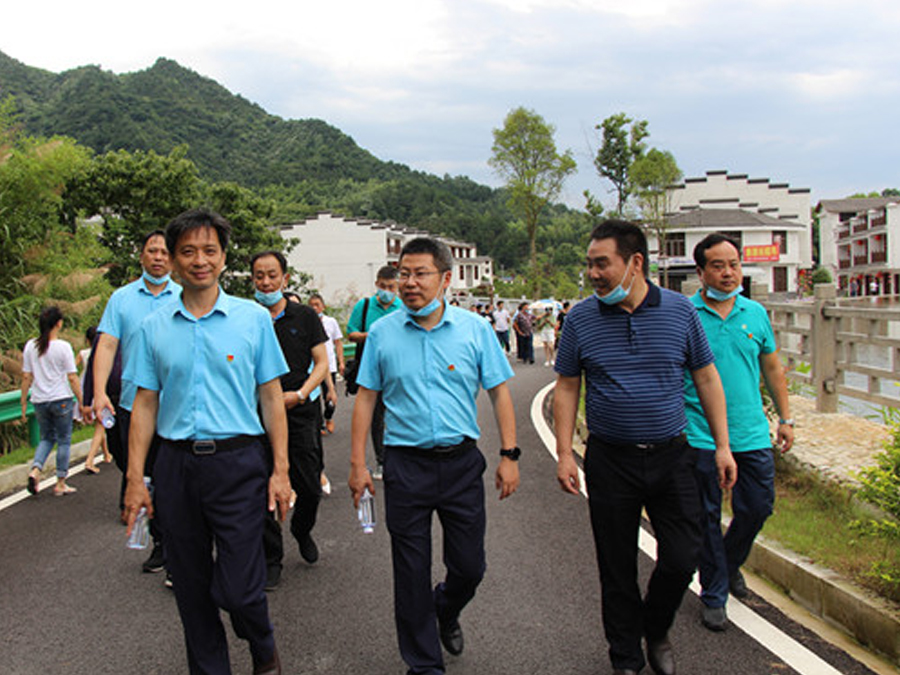 鄂旅投咸寧集團(tuán)與九宮山管委會(huì)聯(lián)合組織黨建調(diào)研活動(dòng)，助力鄉(xiāng)村振興發(fā)展